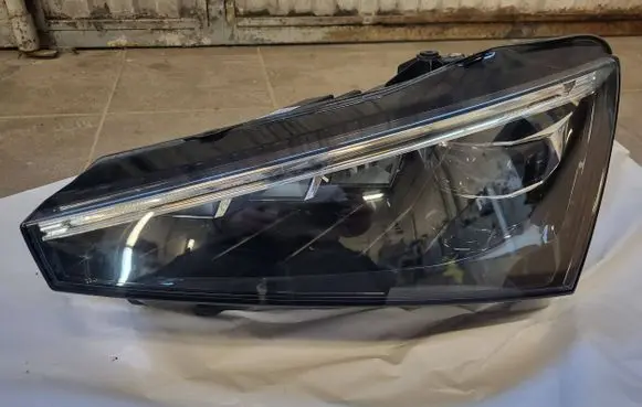 Skoda Scala Headlight/headlamp 657941015A C8V08209 YS10L26499