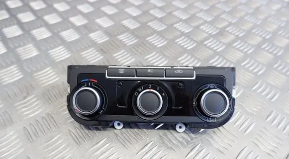 Volkswagen PASSAT B7 Climate control unit 7N0907426AM