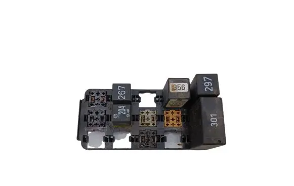 Audi A6 S6 C6 4F Fuse module 443919578C 4D0907307 4A0919471