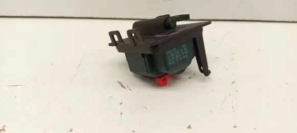 Mercedes-Benz GL X166 Central locking motor 0008202303 0008207703 A0008202303