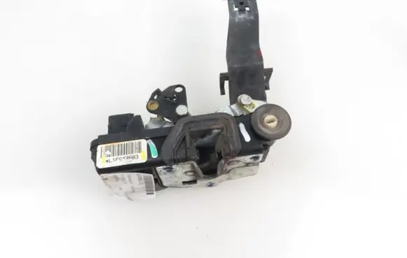 Chevrolet Equinox Rear door lock L16643683