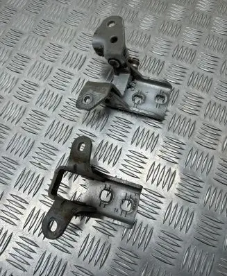 Chrysler Grand Voyager V Front door hinge set 679AC 881AA