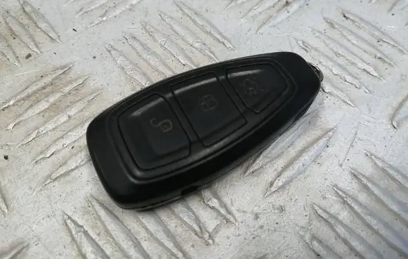 Ford Focus Ignition key/card 7S7T15K601ED 5WK50170