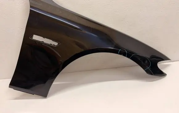 BMW 5 F10 F11 Fender BMWF10F11PRAWY