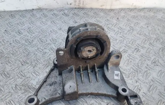 Alfa Romeo Mito Engine mount bracket A236 A236071 C384