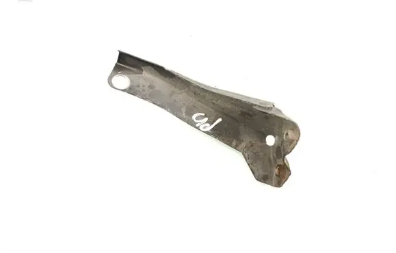 Mazda CX-7 Fender mounting bracket 