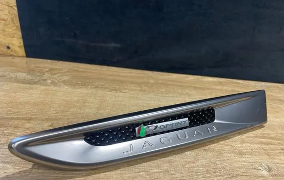 Jaguar F-Pace Fender trim (molding) HK83280B11A