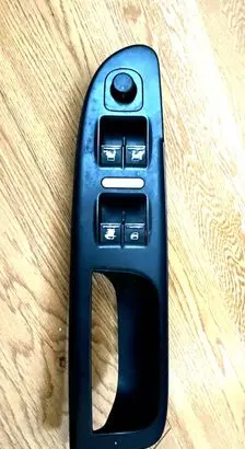 Volkswagen PASSAT B6 Electric window control switch 3C2867172
