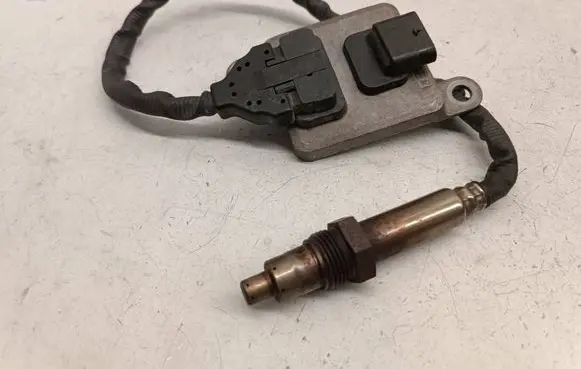 Mercedes-Benz Vito Viano W447 Lambda probe sensor A0009059603 1610013090 0009059603