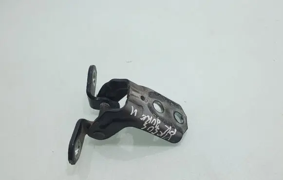 Nissan Juke I F15 Front door upper hinge 