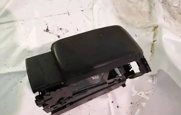 Skoda Superb B5 (3U) Armrest 3u0863319a