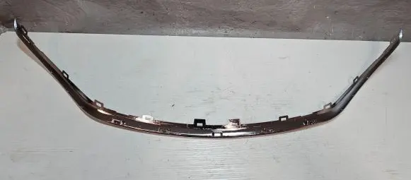 Chrysler Pacifica Front bumper splitter molding 5SD03TRMA 6NX41TRMAA