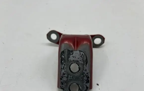 Nissan Qashqai J12 Front door lower hinge ES71