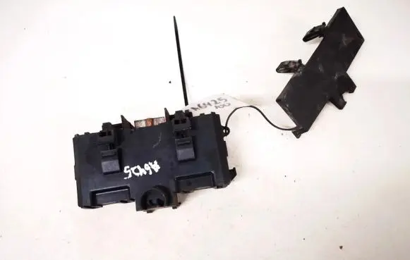 Mercedes-Benz C W203 Fuse box set a2035450301