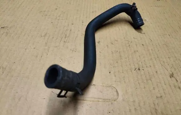 Jeep Grand Cherokee (WJ) Engine coolant pipe/hose