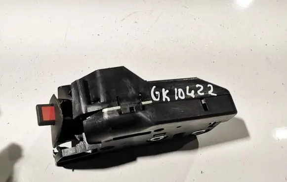 Mercedes-Benz C W203 Seat back rest lock catch a2039200172
