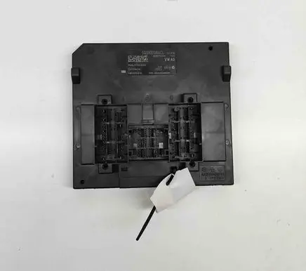 Volkswagen Golf VII Central body control module 5WK50913 5WK50913G