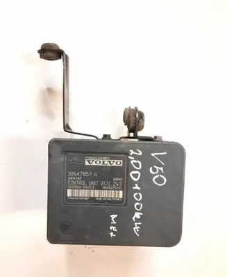 Volvo V50 ABS Pump 30647857