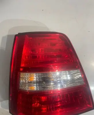 KIA Sorento Rear/tail lights 9243E5