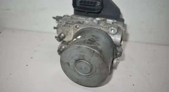 Mazda 6 ABS Pump 1338004451