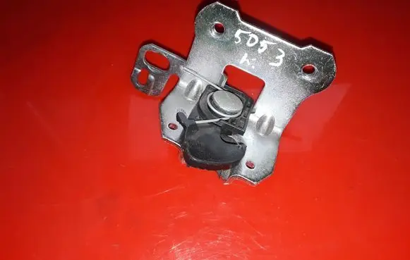 Mercedes-Benz C W204 Seat back rest lock catch A2049200572