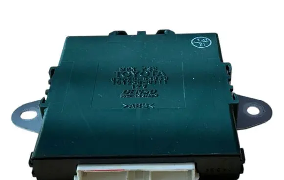 Lexus IS 220D-250-350 Parking PDC control unit/module 8967053040 1012380111