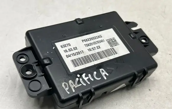 Chrysler Pacifica Air conditioning/heating control unit 63270 P68226022AG TDA291057E0461