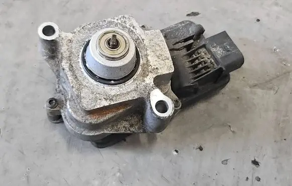 BMW X5 E70 Gearbox-reducer motor 7639267 12131C5847 A2C73522000