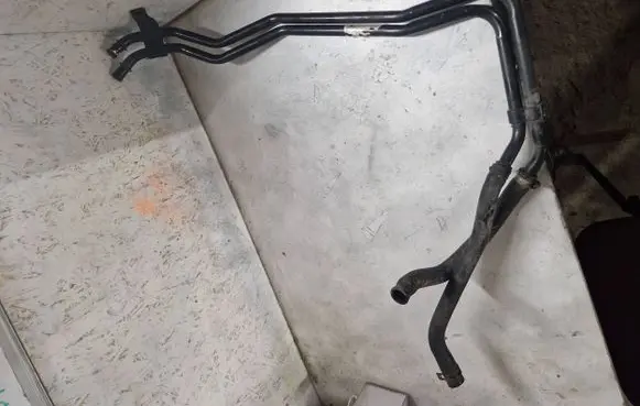 Volkswagen Crafter Engine coolant pipe/hose 2E0121065