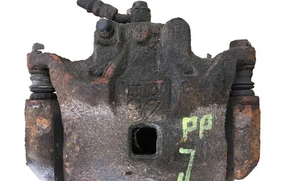 Nissan Juke I F15 Front brake caliper