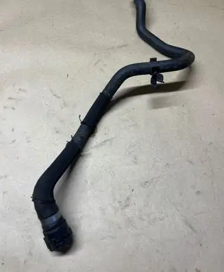 BMW 5 F10 F11 Engine coolant pipe/hose 7610709 121172 15476810