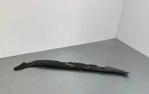 Audi Q7 4M Fender end trim 4M0821111