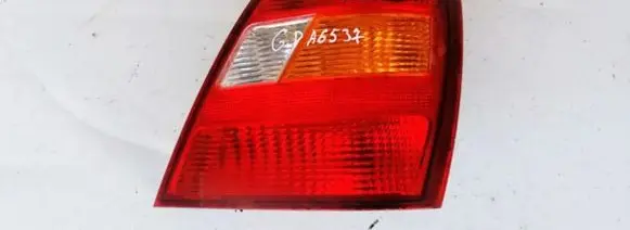 Hyundai Elantra Rear/tail lights