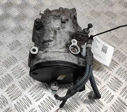 Toyota Prius (XW50) Air conditioning (A/C) compressor (pump) 0424000240 8837047091