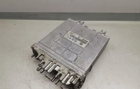 Volkswagen PASSAT B5 Engine control unit/module 028906021GL 0281001656