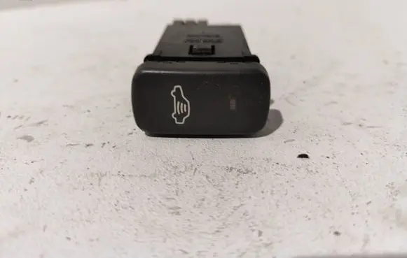 Volvo S40, V40 Alarm switch 30889360