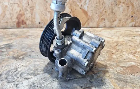 Alfa Romeo 159 Power steering pump 505004240
