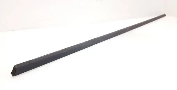 Volvo XC60 Front door glass trim molding 31402541
