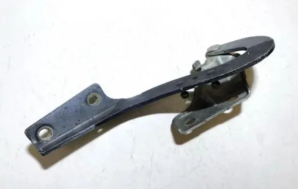 Peugeot 605 Engine bonnet/hood hinges