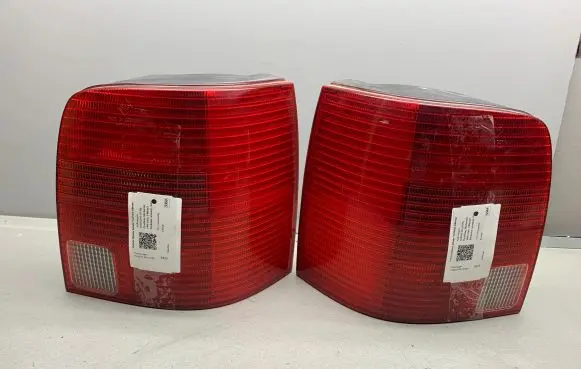 Volkswagen PASSAT B5 Rear/tail lights