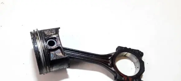 Volkswagen Polo III 6N 6N2 6NF Piston with connecting rod 032f