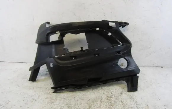 BMW 2 F46 Front bumper mounting bracket 7301547