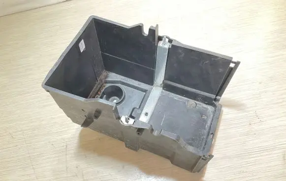 Ford Focus ST Battery tray AM5110723AD