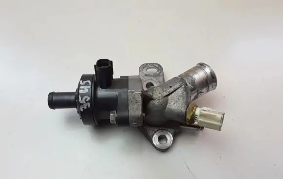 Thermostat/thermostat housing
