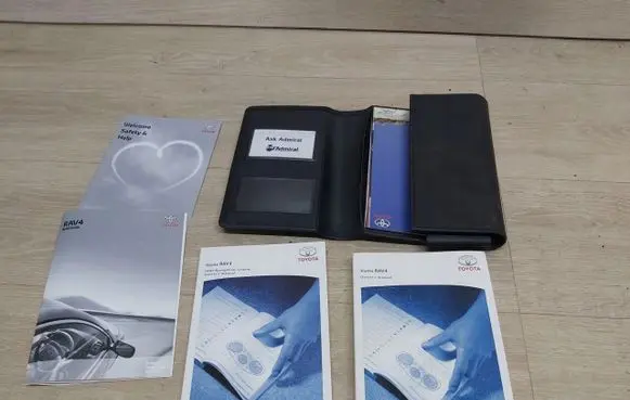Toyota RAV 4 (XA30) User manual 