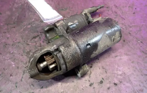 Audi A6 Allroad C5 Starter motor 