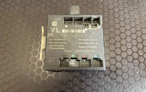 Mercedes-Benz C W204 Door control unit/module A2048200126 A2044421732 A2048701726
