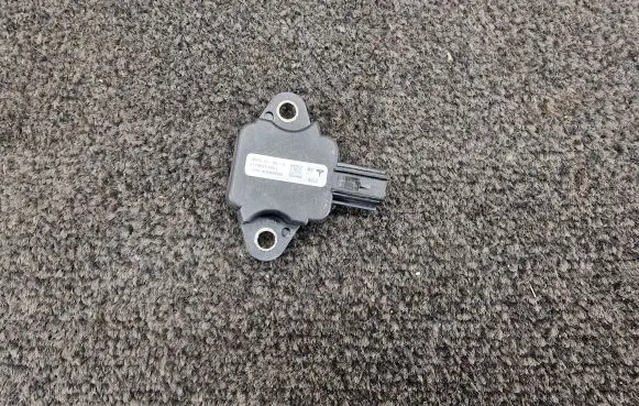 Tesla Model S Airbag deployment crash/impact sensor 100527500A