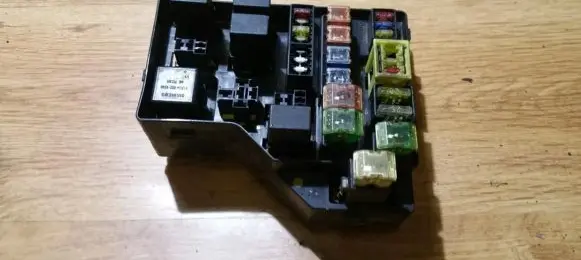 Volvo S40, V40 Fuse box set
