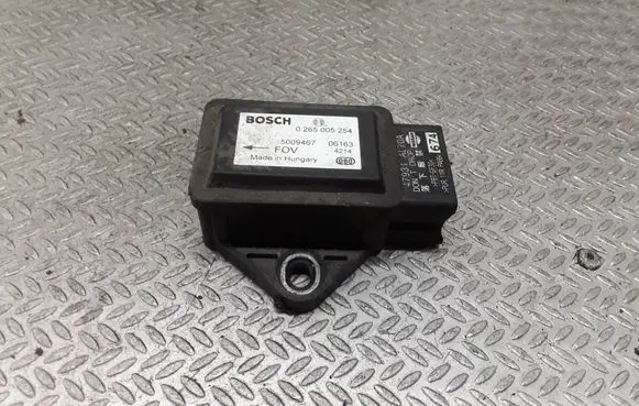Nissan X-Trail T30 ESP acceleration yaw rate sensor 0265005254